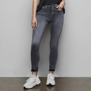 GOOD AMERICAN Good Legs Raw Hem Crop Jeans GLCFH961T Charcoal Wash Size 16